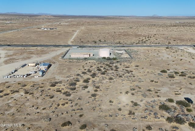 E 170th Street, Lancaster, CA 93535