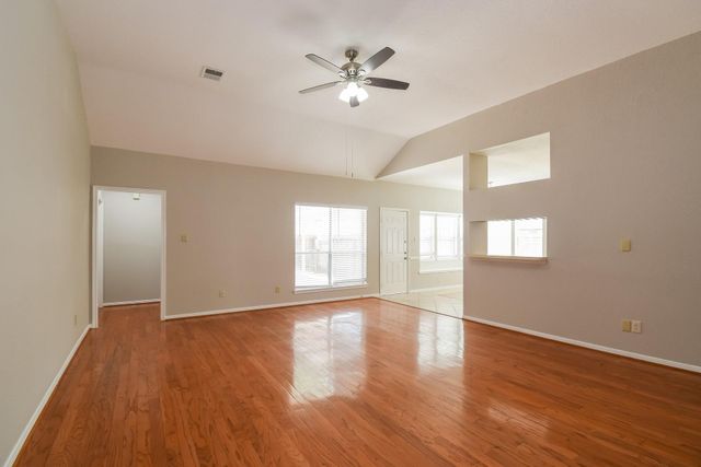2819 Calender Lake Drive, Missouri City, TX 77459