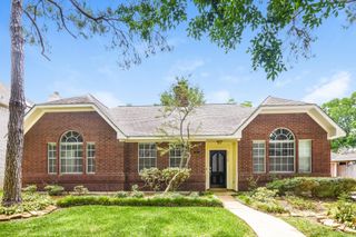 2819 Calender Lake Drive, Missouri City, TX 77459