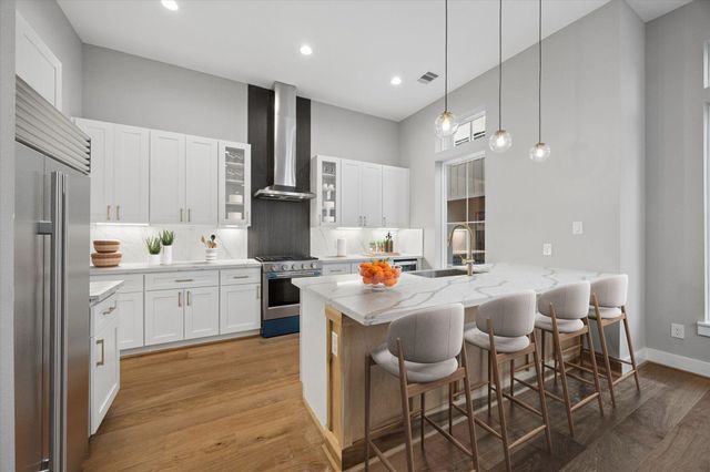 1181 W 19th Street, Houston, TX 77008