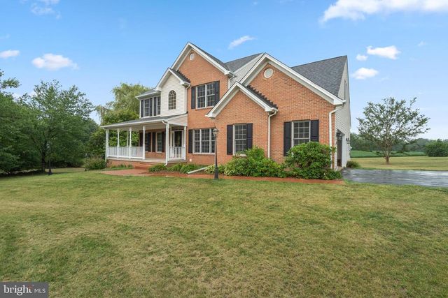 10143 HEDRICK FARM LN, Midland, VA 22728
