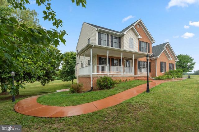 10143 HEDRICK FARM LN, Midland, VA 22728