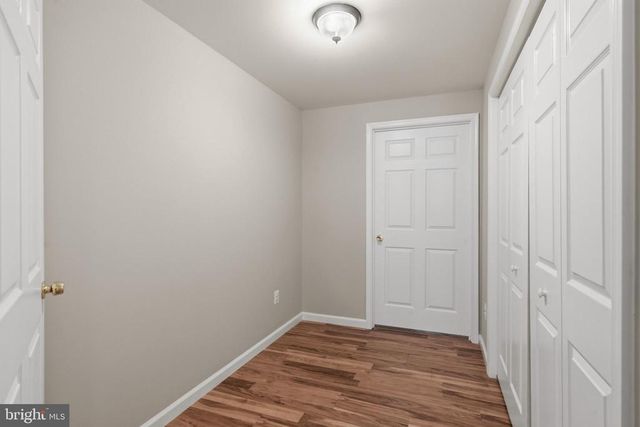 10143 HEDRICK FARM LN, Midland, VA 22728