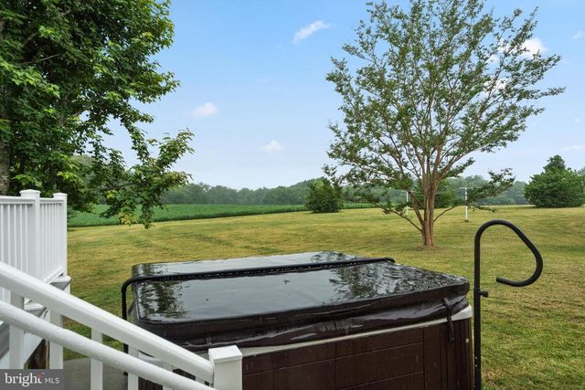 10143 HEDRICK FARM LN, Midland, VA 22728
