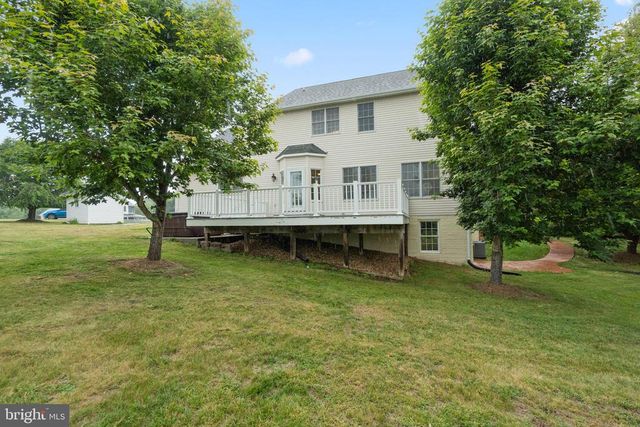10143 HEDRICK FARM LN, Midland, VA 22728