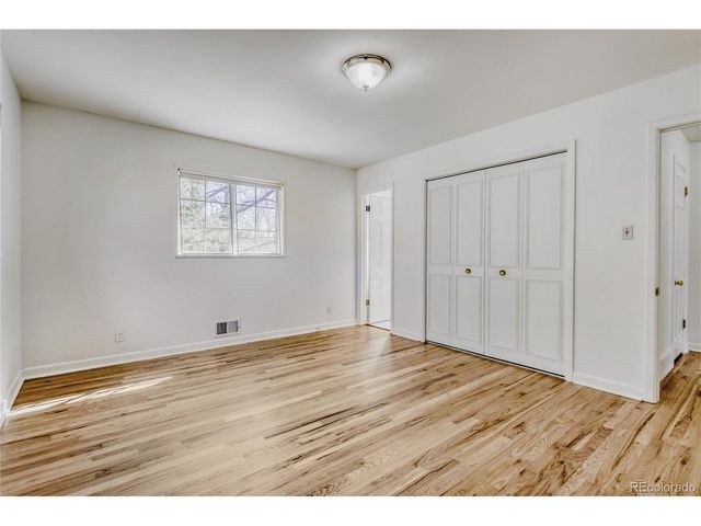 6581 S High St, Centennial, CO 80121