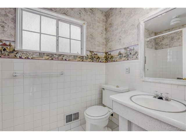 6581 S High St, Centennial, CO 80121