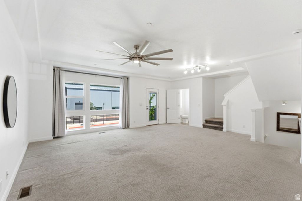 Image 9 of property listing at 22 N 1100 W, Farmington, UT 84025
