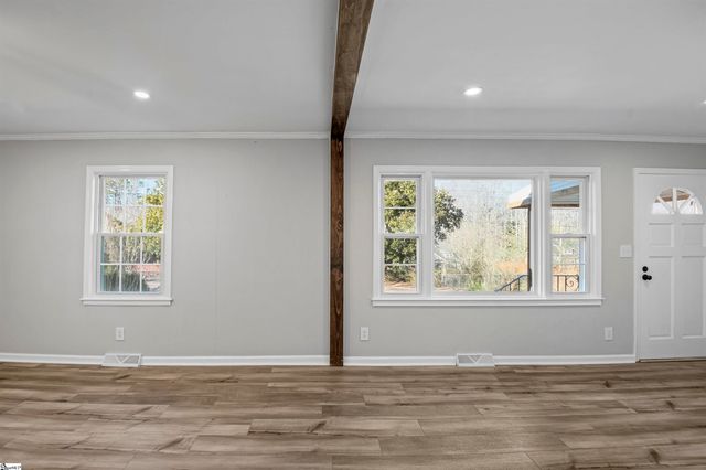 318 Elljean Road, Easley, SC 29640