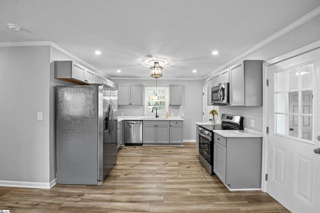 318 Elljean Road, Easley, SC 29640