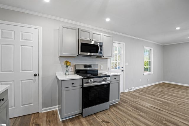 318 Elljean Road, Easley, SC 29640