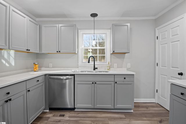 318 Elljean Road, Easley, SC 29640