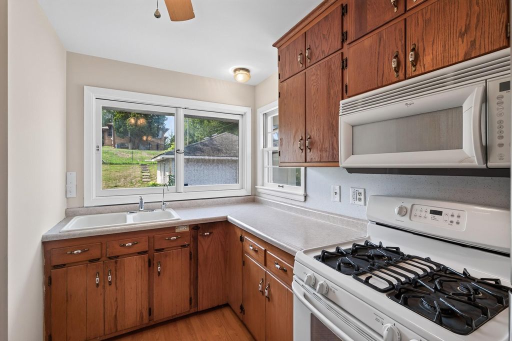 457 18th Avenue N, South Saint Paul, MN 55075 — photo 4