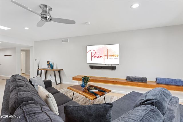 6942 E EXETER Boulevard, Scottsdale, AZ 85251