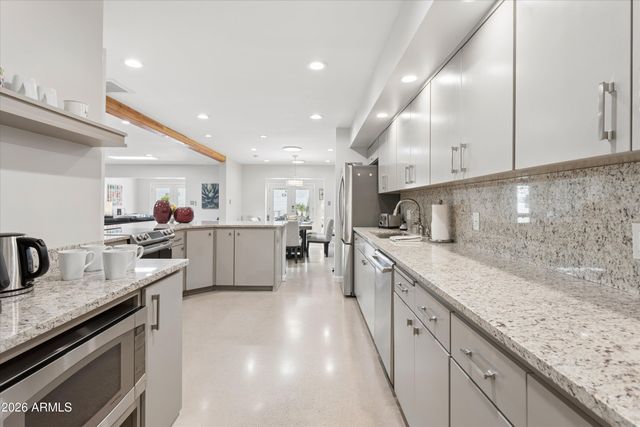 6942 E EXETER Boulevard, Scottsdale, AZ 85251