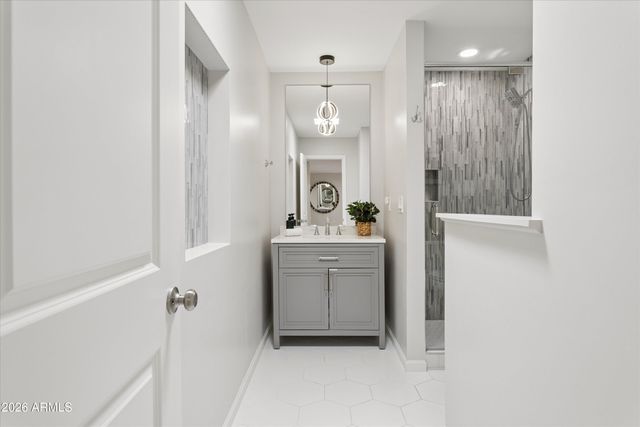 6942 E EXETER Boulevard, Scottsdale, AZ 85251