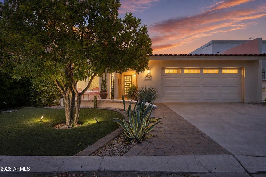 6942 E EXETER Boulevard, Scottsdale, AZ 85251