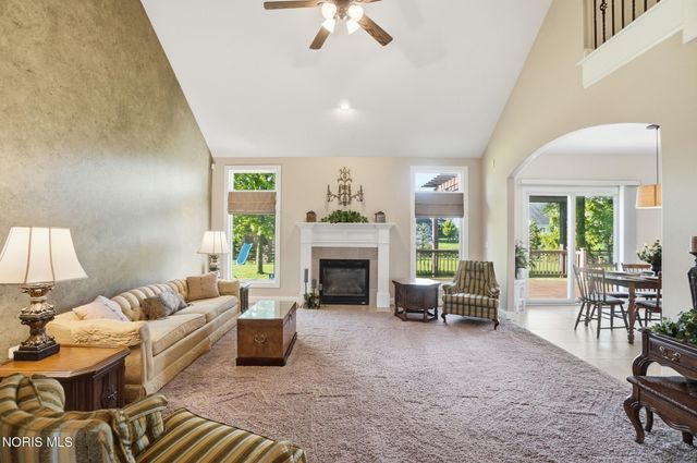 8453 Snapdragon Lane, Monclova, OH 43542