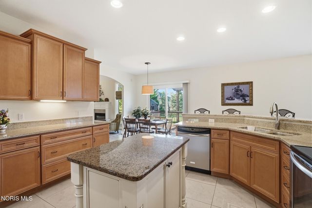 8453 Snapdragon Lane, Monclova, OH 43542