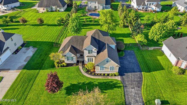 8453 Snapdragon Lane, Monclova, OH 43542