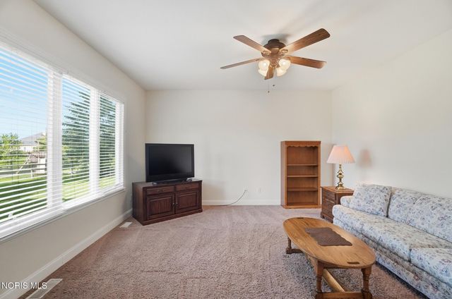 8453 Snapdragon Lane, Monclova, OH 43542