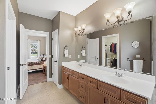 8453 Snapdragon Lane, Monclova, OH 43542