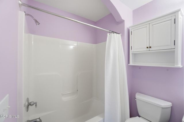 8453 Snapdragon Lane, Monclova, OH 43542