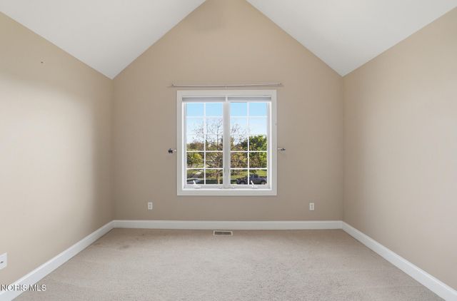 8453 Snapdragon Lane, Monclova, OH 43542