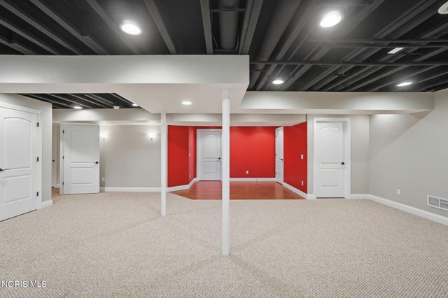 8453 Snapdragon Lane, Monclova, OH 43542