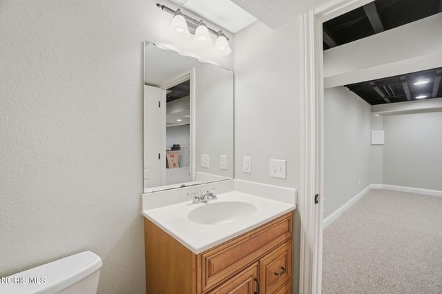 8453 Snapdragon Lane, Monclova, OH 43542