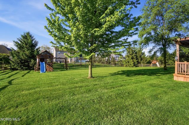 8453 Snapdragon Lane, Monclova, OH 43542