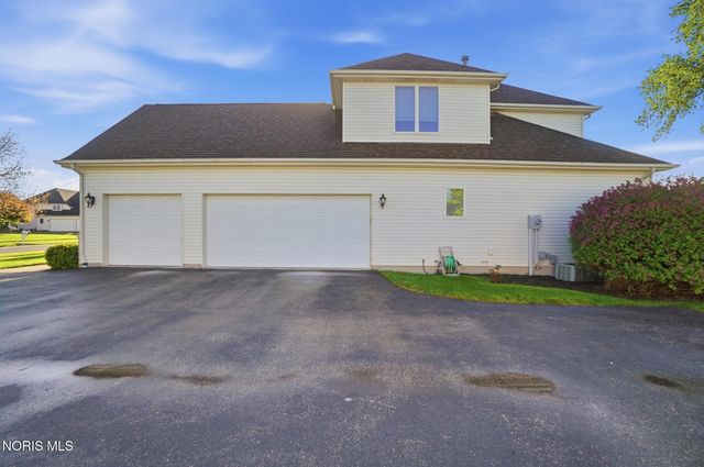 8453 Snapdragon Lane, Monclova, OH 43542