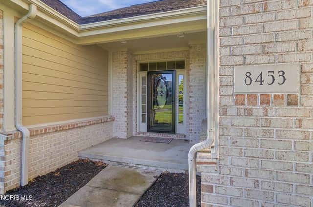 8453 Snapdragon Lane, Monclova, OH 43542