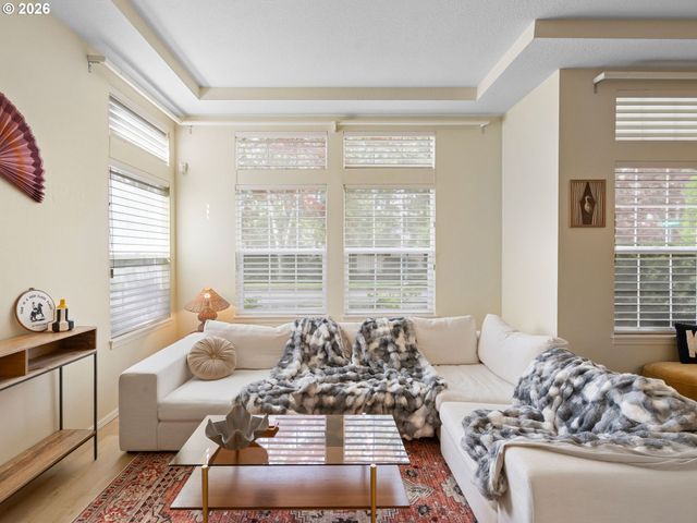 1820 Ne ASHBERRY Dr, Hillsboro, OR 97124