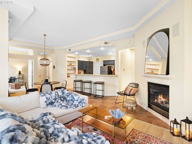 1820 Ne ASHBERRY Dr, Hillsboro, OR 97124