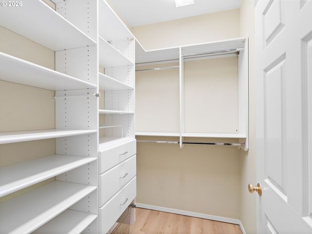 1820 Ne ASHBERRY Dr, Hillsboro, OR 97124