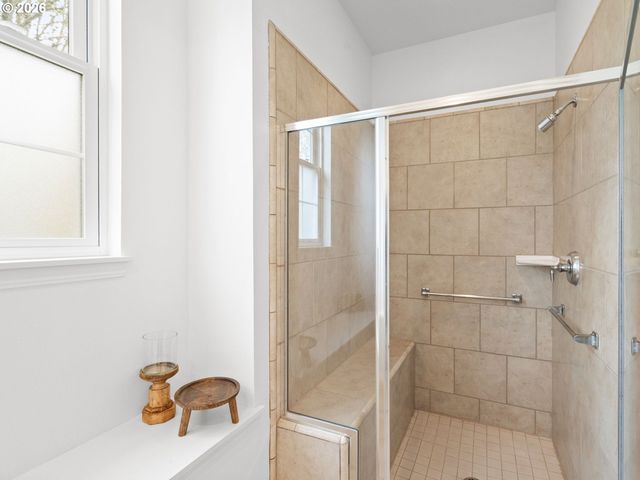 1820 Ne ASHBERRY Dr, Hillsboro, OR 97124