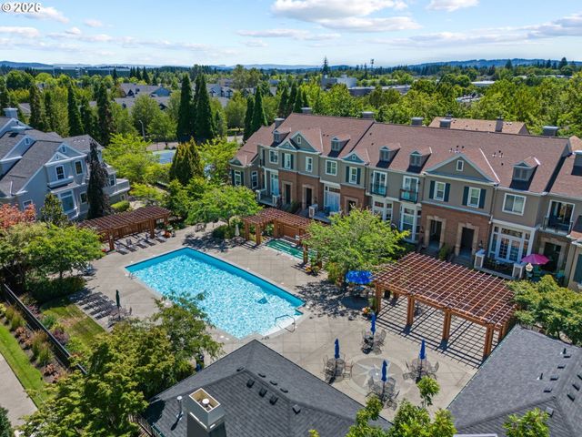 1820 Ne ASHBERRY Dr, Hillsboro, OR 97124