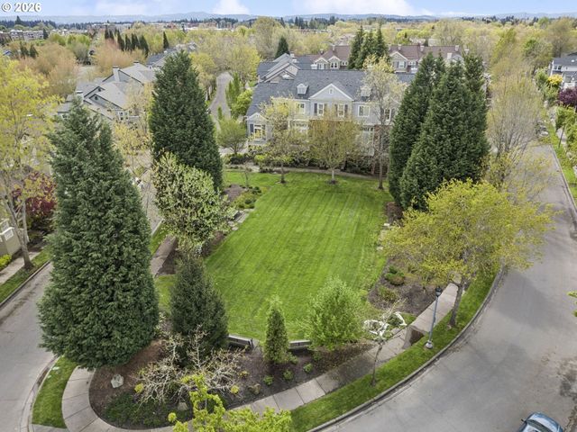 1820 Ne ASHBERRY Dr, Hillsboro, OR 97124