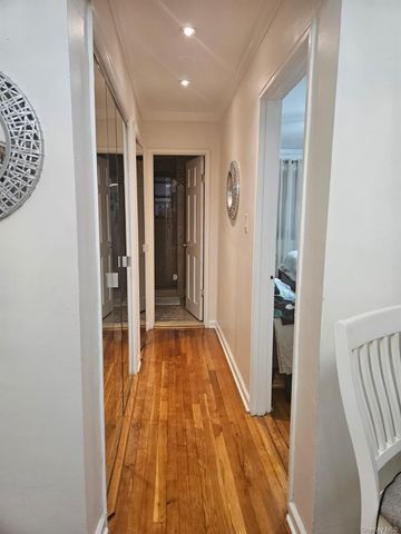 118-66 Metropolitan 5E, Kew Gardens, NY 11415