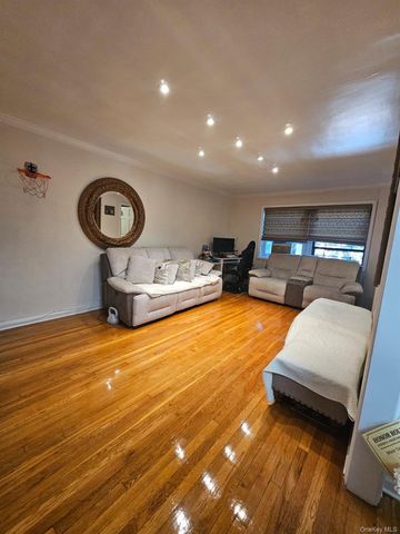 118-66 Metropolitan 5E, Kew Gardens, NY 11415