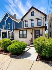 38 WEST 43RD ST, Bayonne, NJ 07002