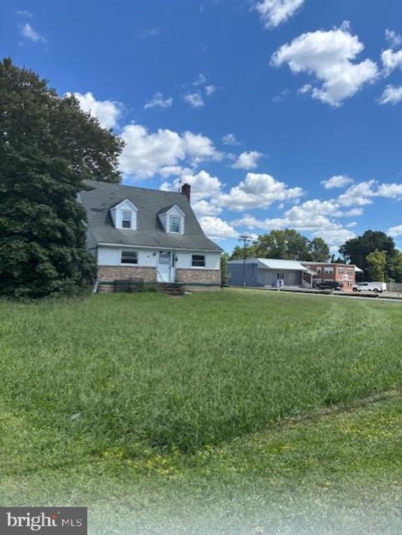 4538 N DUPONT HWY, Dover, DE 19901