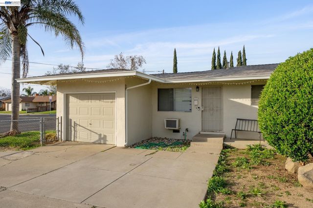 1396 Berry Ln, Brentwood, CA 94513