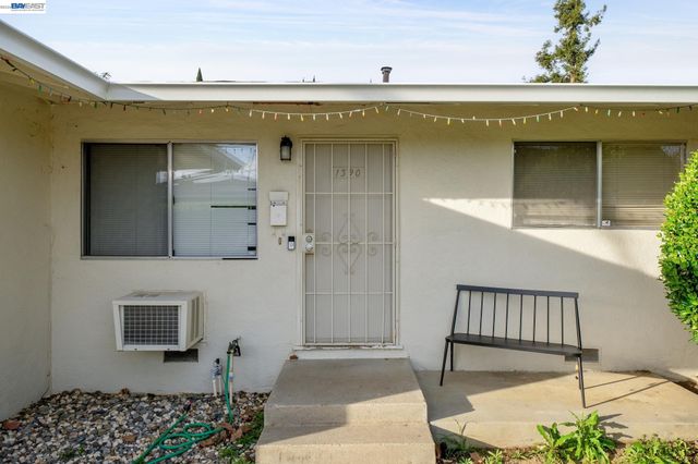 1396 Berry Ln, Brentwood, CA 94513