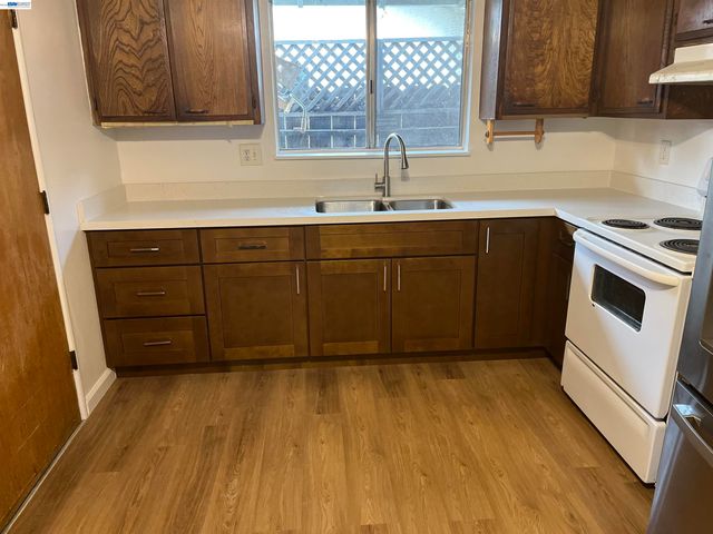 1396 Berry Ln, Brentwood, CA 94513