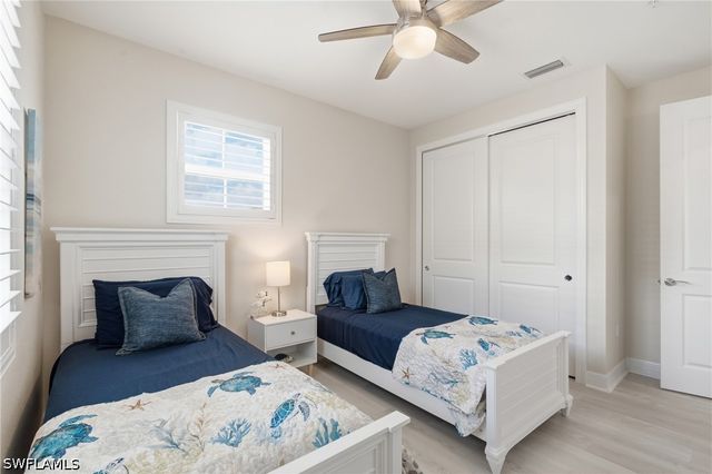 239 Indies DR E 202, Naples, FL 34114