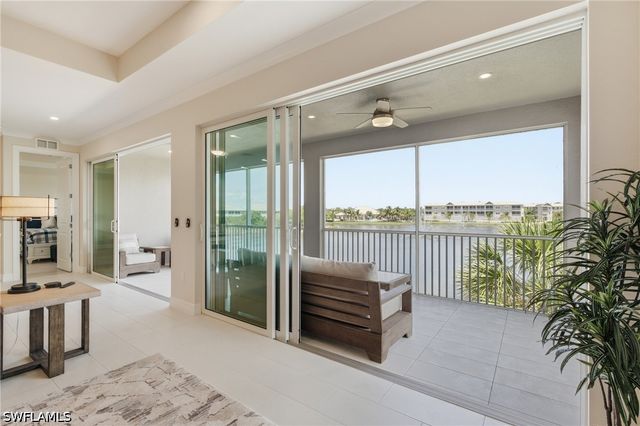 239 Indies DR E 202, Naples, FL 34114