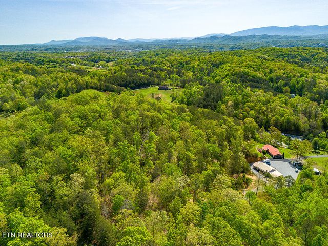 1009 Franklin Lane, Sevierville, TN 37862