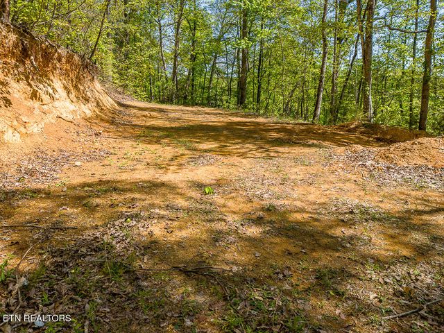 1009 Franklin Lane, Sevierville, TN 37862